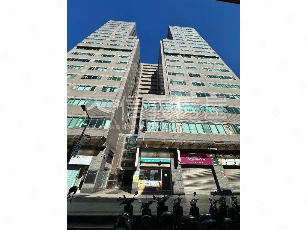 永春捷運天廈高樓露臺戶房屋室內格局與周邊環境