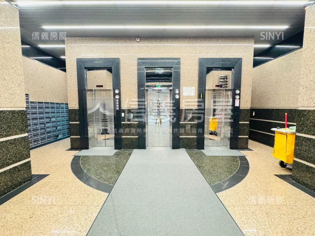 永春捷運天廈高樓露臺戶房屋室內格局與周邊環境