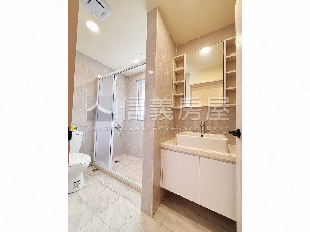富豪名宮景觀大三房房屋室內格局與周邊環境