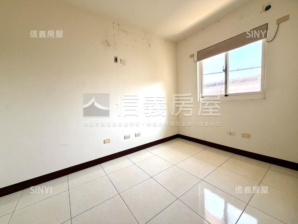 漫步南寮生活圈採光美墅房屋室內格局與周邊環境