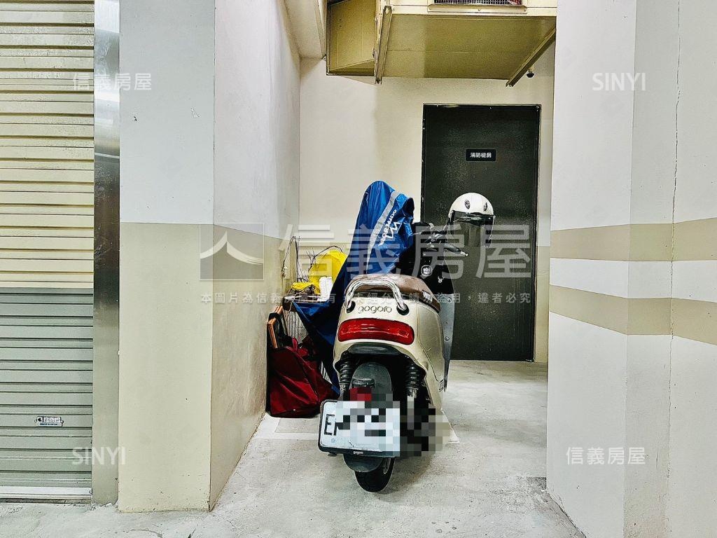 專任金璽邊間三房車位房屋室內格局與周邊環境