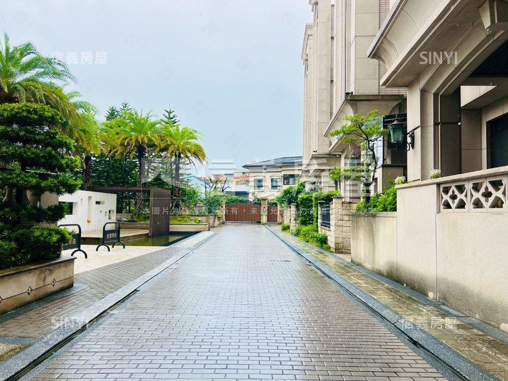 專任金璽邊間三房車位房屋室內格局與周邊環境