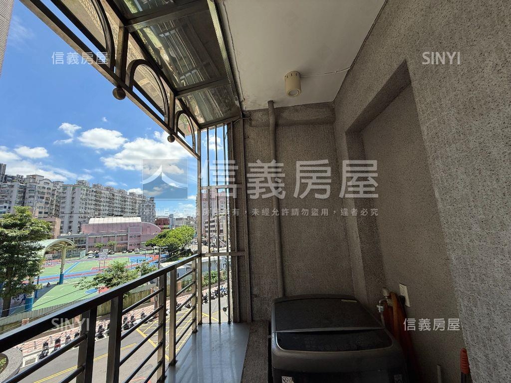 三和國中捷運站裝潢公寓房屋室內格局與周邊環境