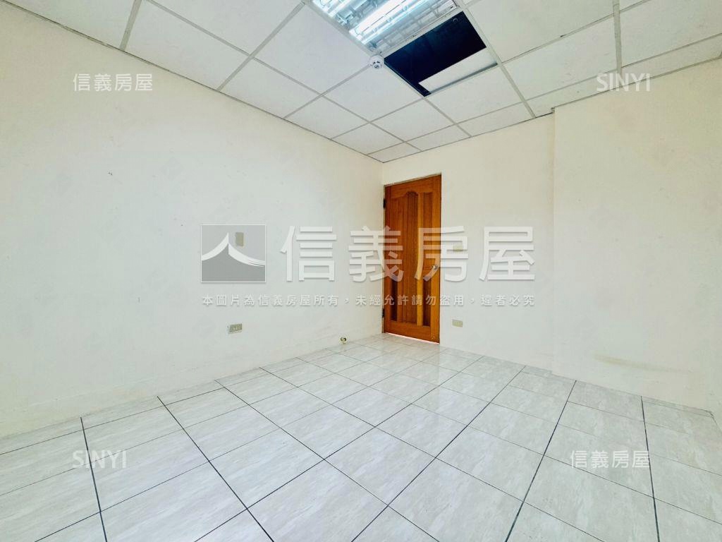 秀山三面採光美寓房屋室內格局與周邊環境