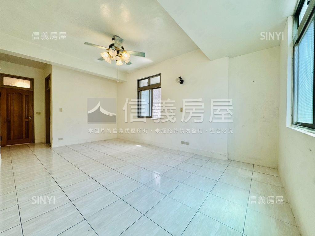 秀山三面採光美寓房屋室內格局與周邊環境
