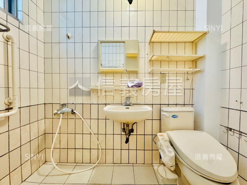秀山三面採光美寓房屋室內格局與周邊環境