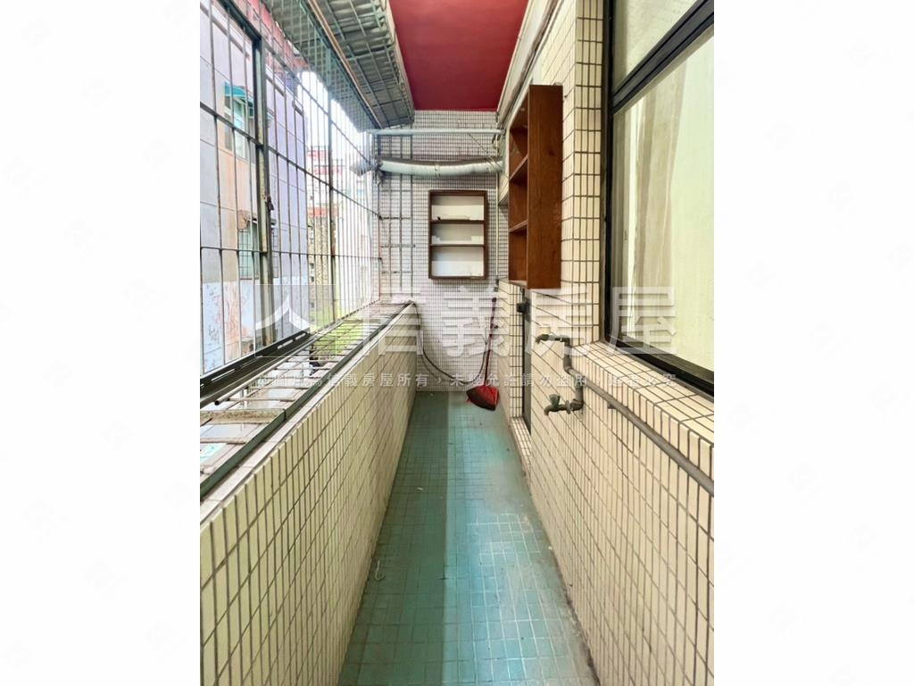 板橋府中站方正黃金三樓房屋室內格局與周邊環境