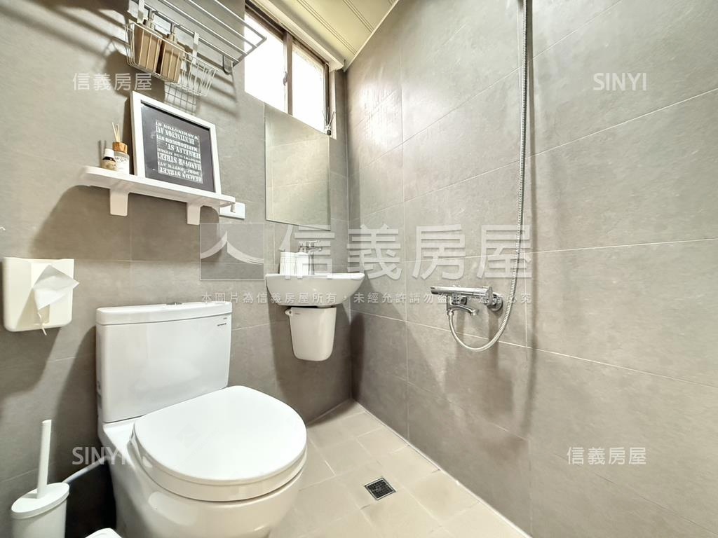 大忠南街採光綠蔭宅房屋室內格局與周邊環境