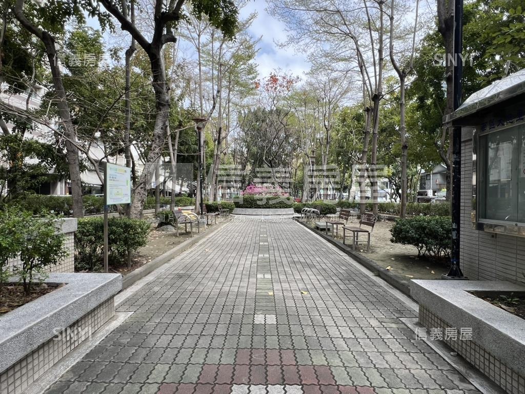 大忠南街採光綠蔭宅房屋室內格局與周邊環境