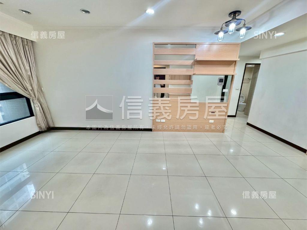 成功御美學３房房屋室內格局與周邊環境