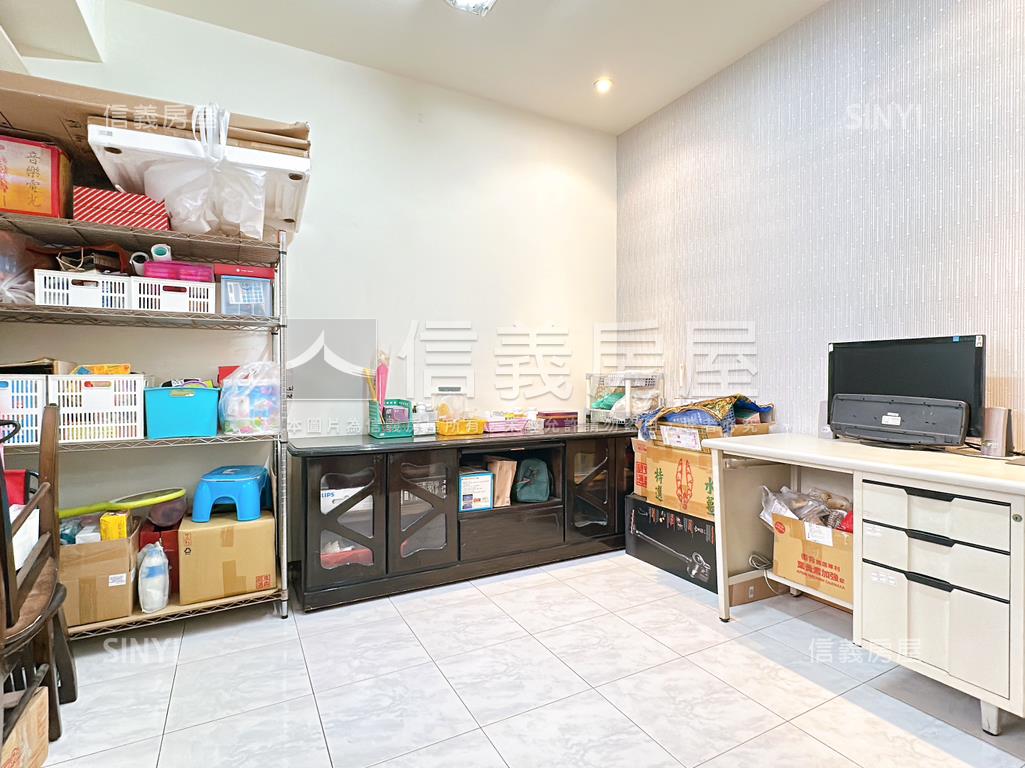 高鐵天邑高樓寬敞４房平車房屋室內格局與周邊環境