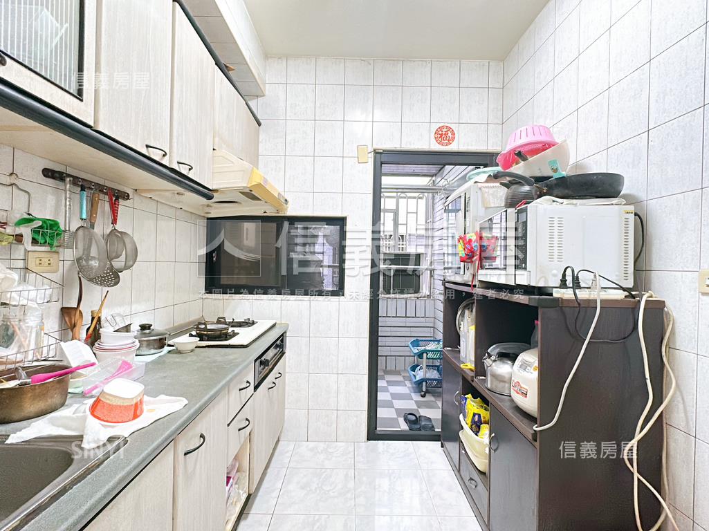 高鐵天邑高樓寬敞４房平車房屋室內格局與周邊環境