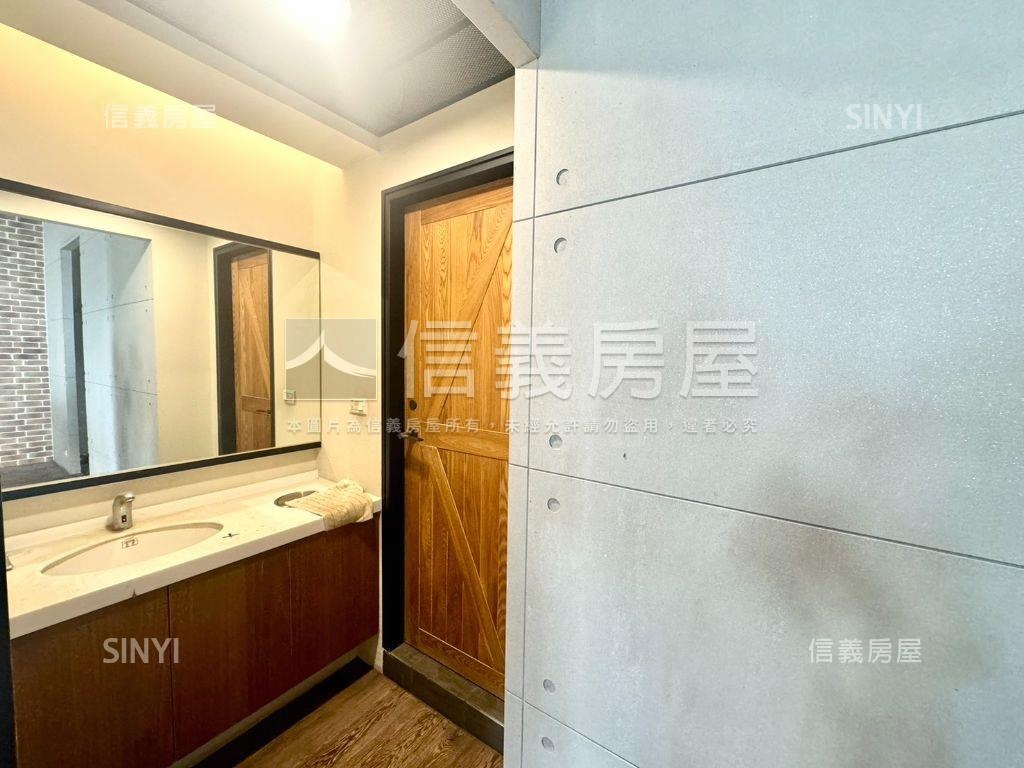 專任南屯低總價店面房屋室內格局與周邊環境