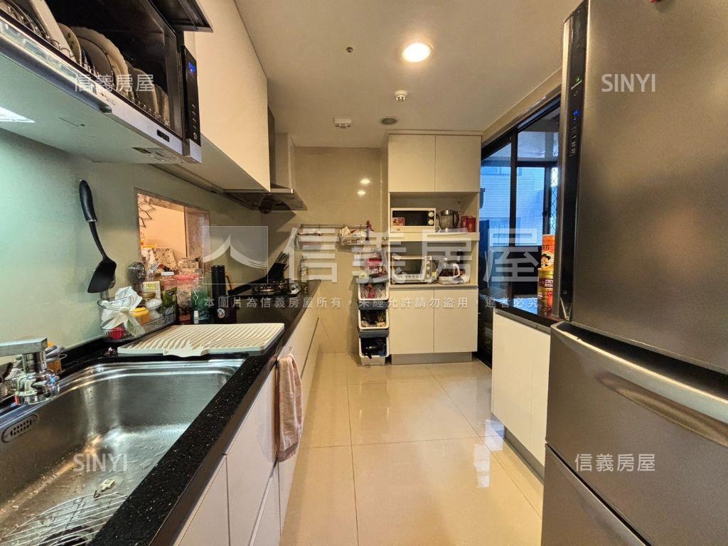 元利水紀元河景精裝戶房屋室內格局與周邊環境