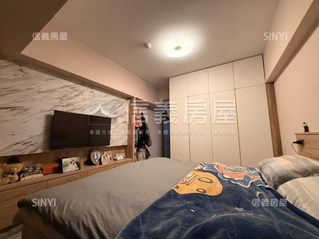 賴厝學區衛道大第３房車位房屋室內格局與周邊環境