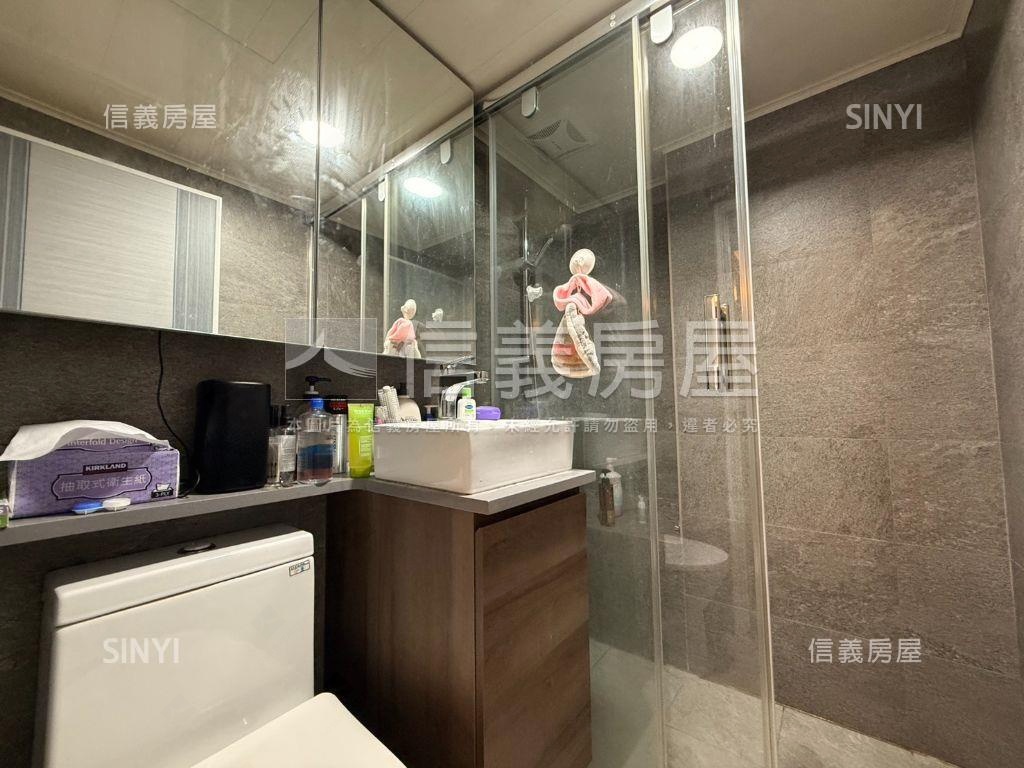 賴厝學區衛道大第３房車位房屋室內格局與周邊環境