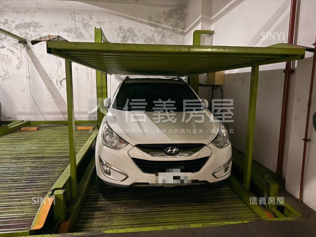 賴厝學區衛道大第３房車位房屋室內格局與周邊環境