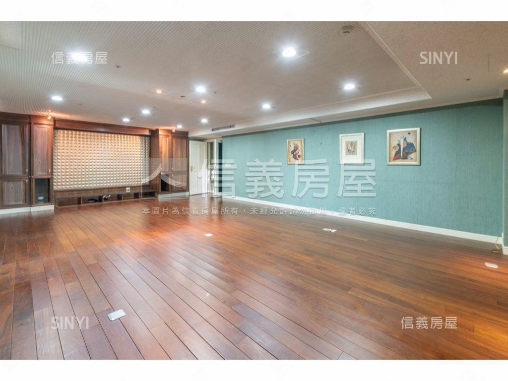 鄉林雲頂４大套房。帝王戶房屋室內格局與周邊環境
