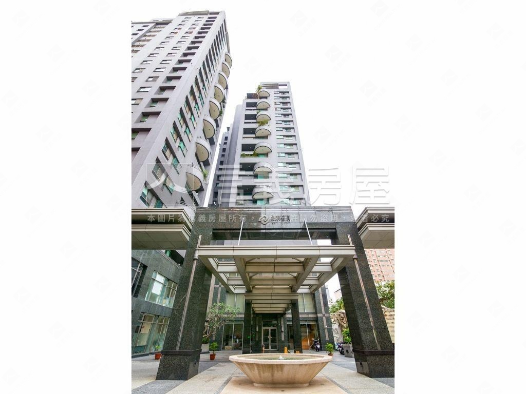鄉林雲頂４大套房。帝王戶房屋室內格局與周邊環境