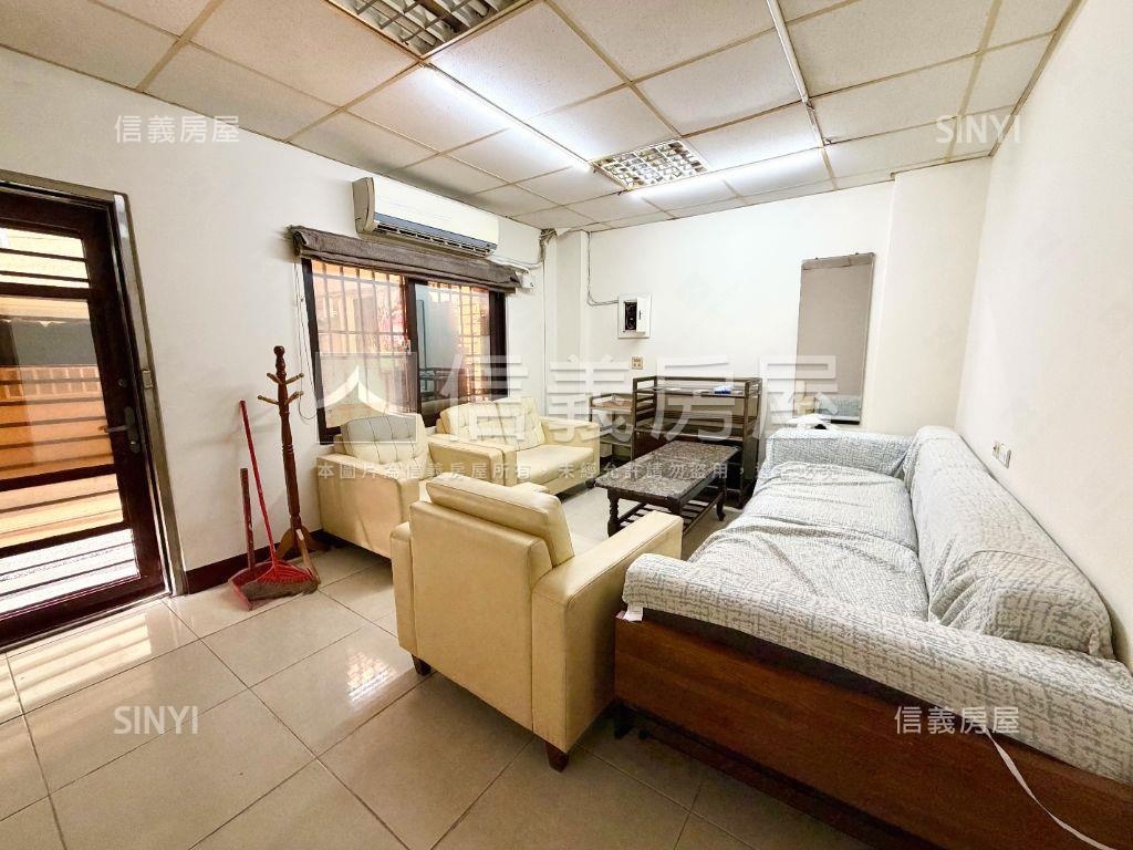 西屯逢甲透套房屋室內格局與周邊環境