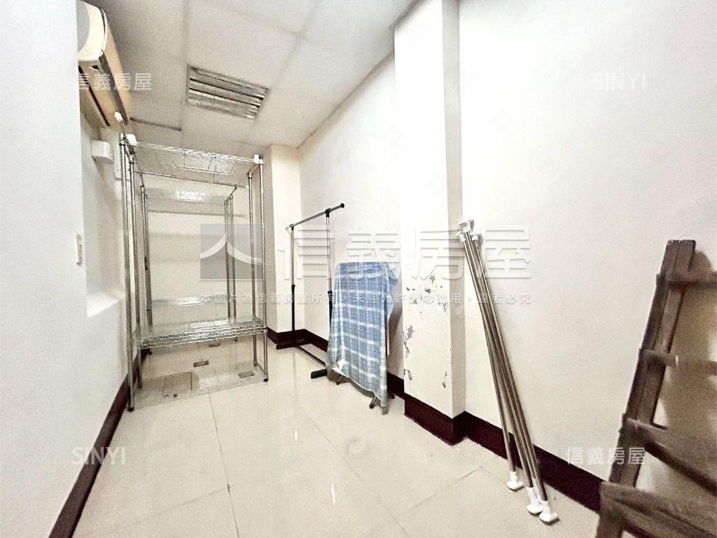 西屯逢甲透套房屋室內格局與周邊環境