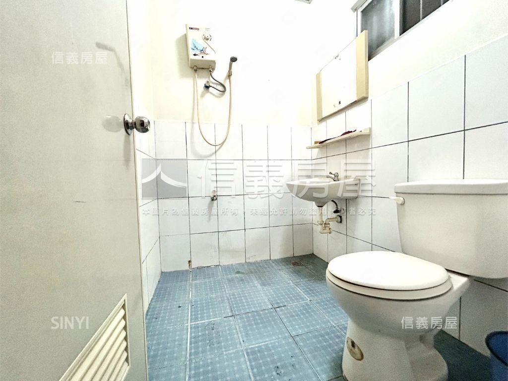 西屯逢甲透套房屋室內格局與周邊環境