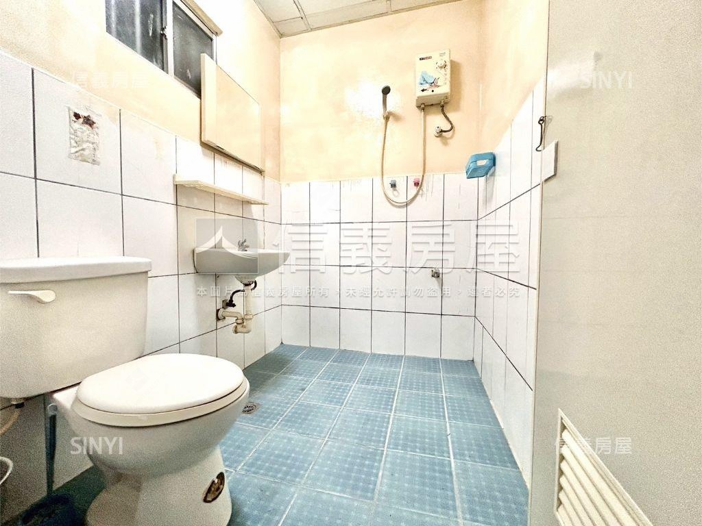 西屯逢甲透套房屋室內格局與周邊環境