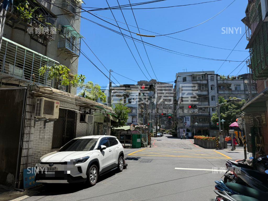 自強稀有面寬一樓房屋室內格局與周邊環境
