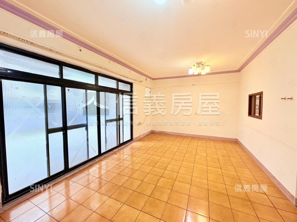 頂崁工業區透天廠辦房屋室內格局與周邊環境