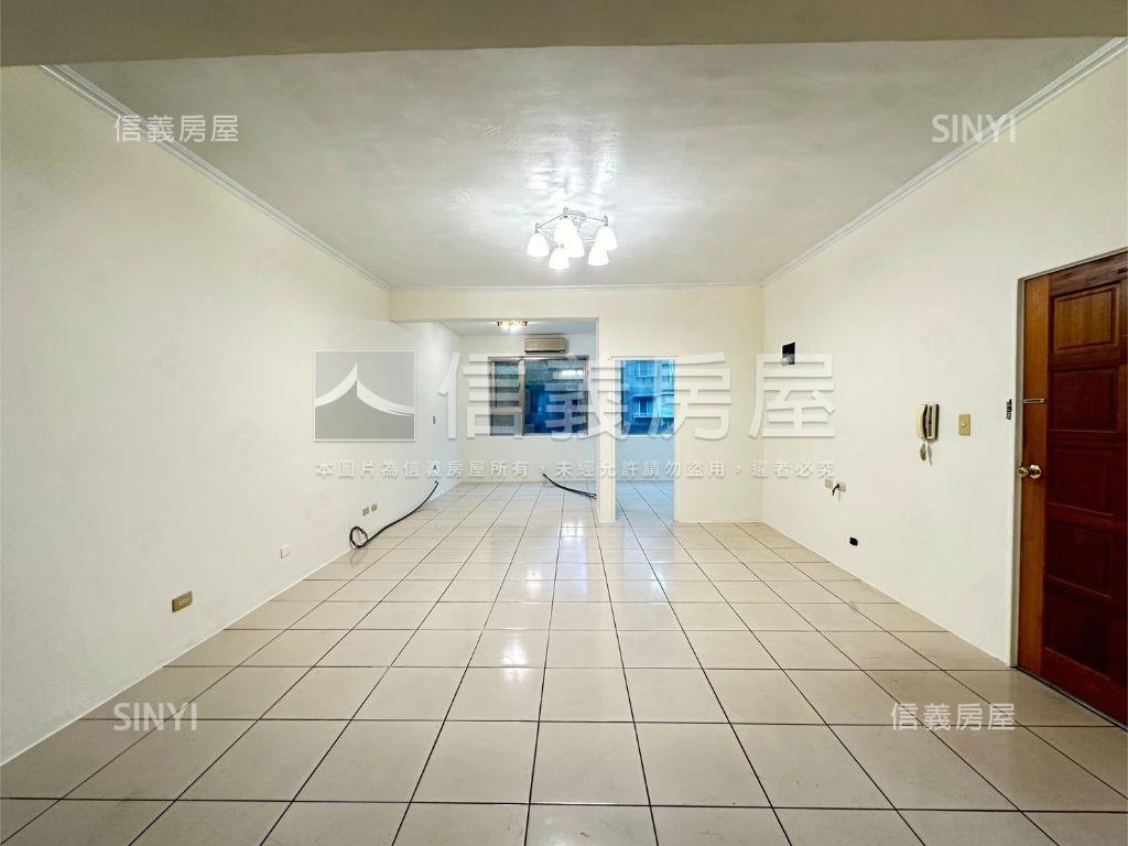 近大巨蛋低總價二樓房屋室內格局與周邊環境