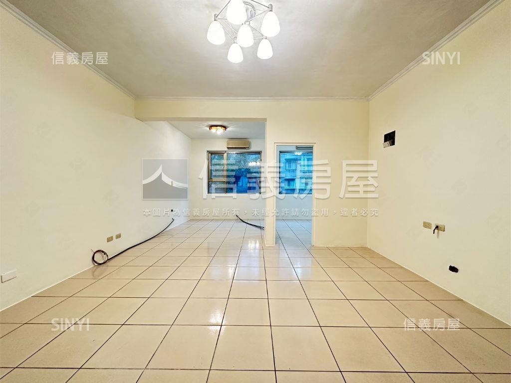 近大巨蛋低總價二樓房屋室內格局與周邊環境