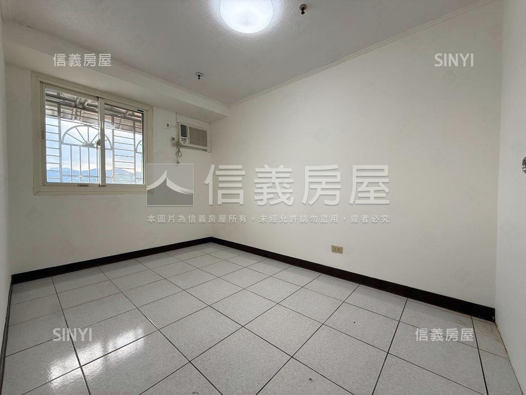 摩登高樓層三面採光大四房房屋室內格局與周邊環境