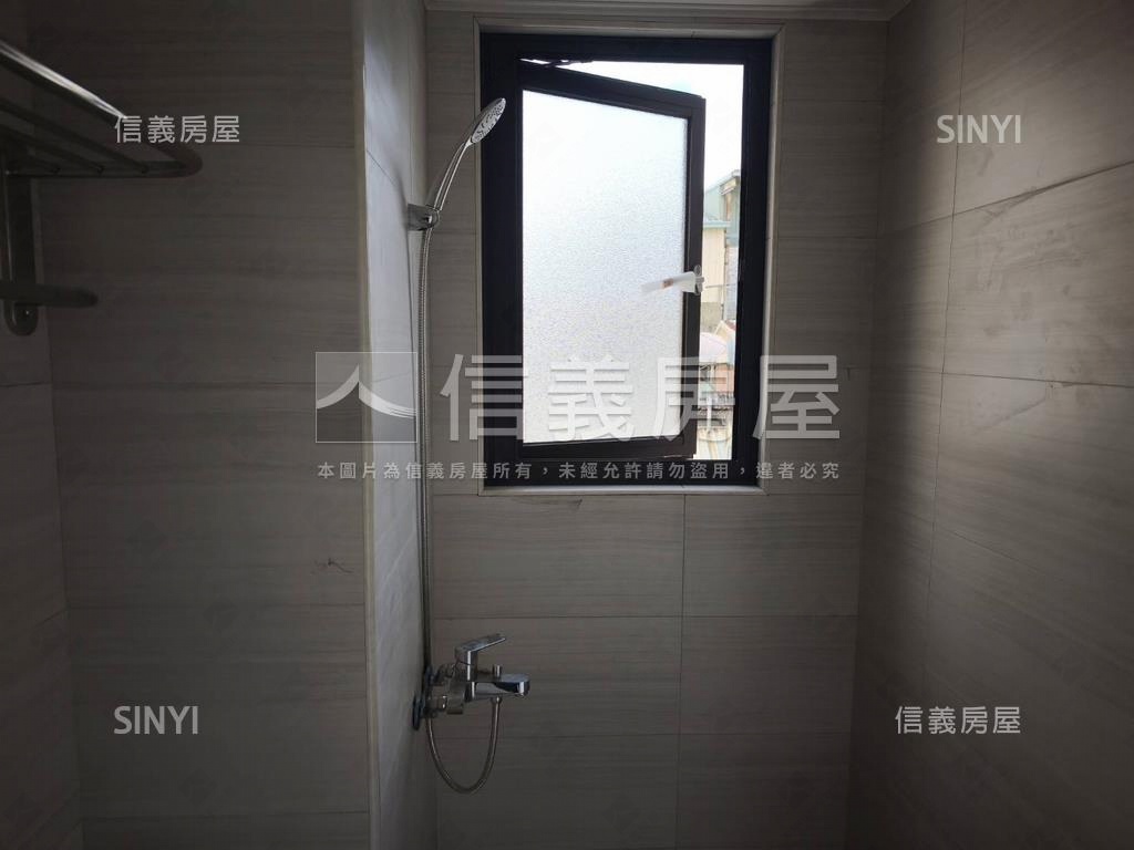 京站ｖｉｓａ兩房露臺戶房屋室內格局與周邊環境