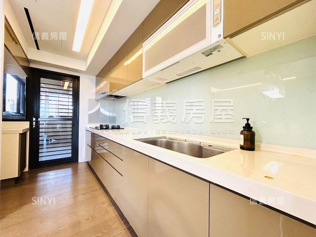 艷冠東方正面１０１房屋室內格局與周邊環境