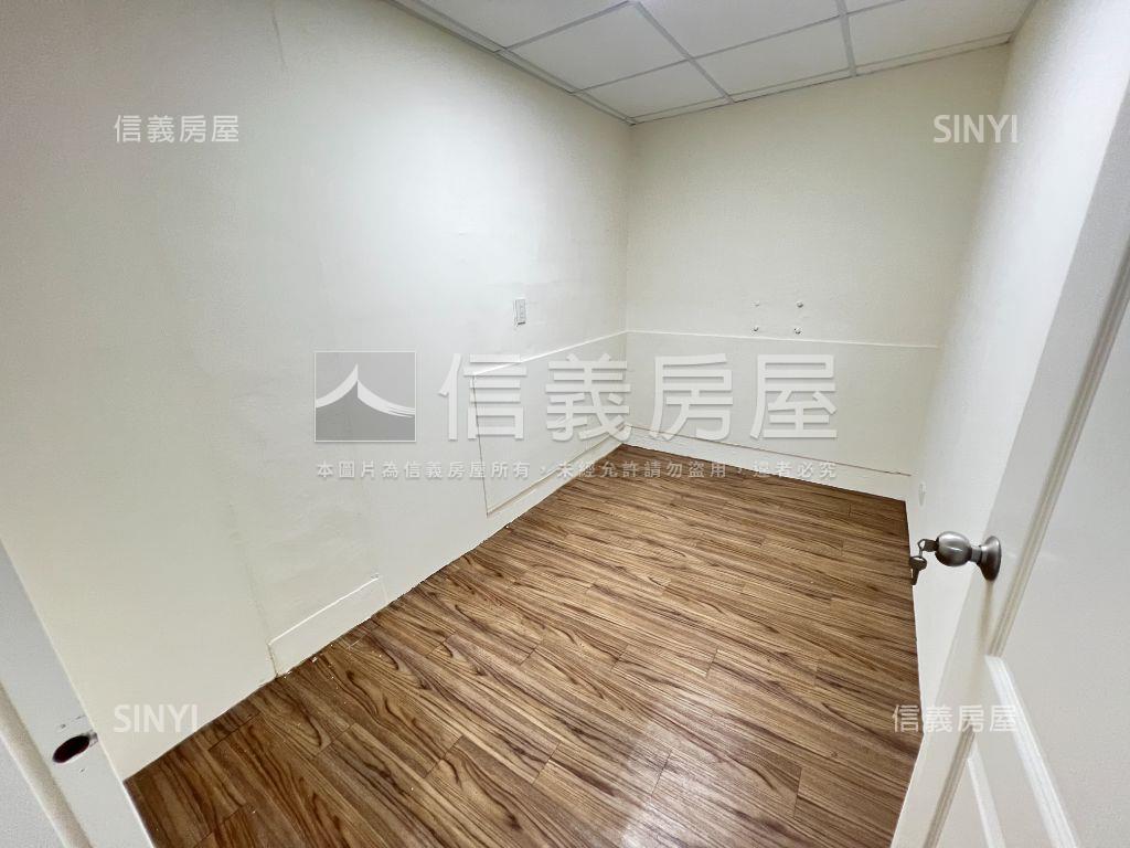 環河南公寓２房２樓房屋室內格局與周邊環境
