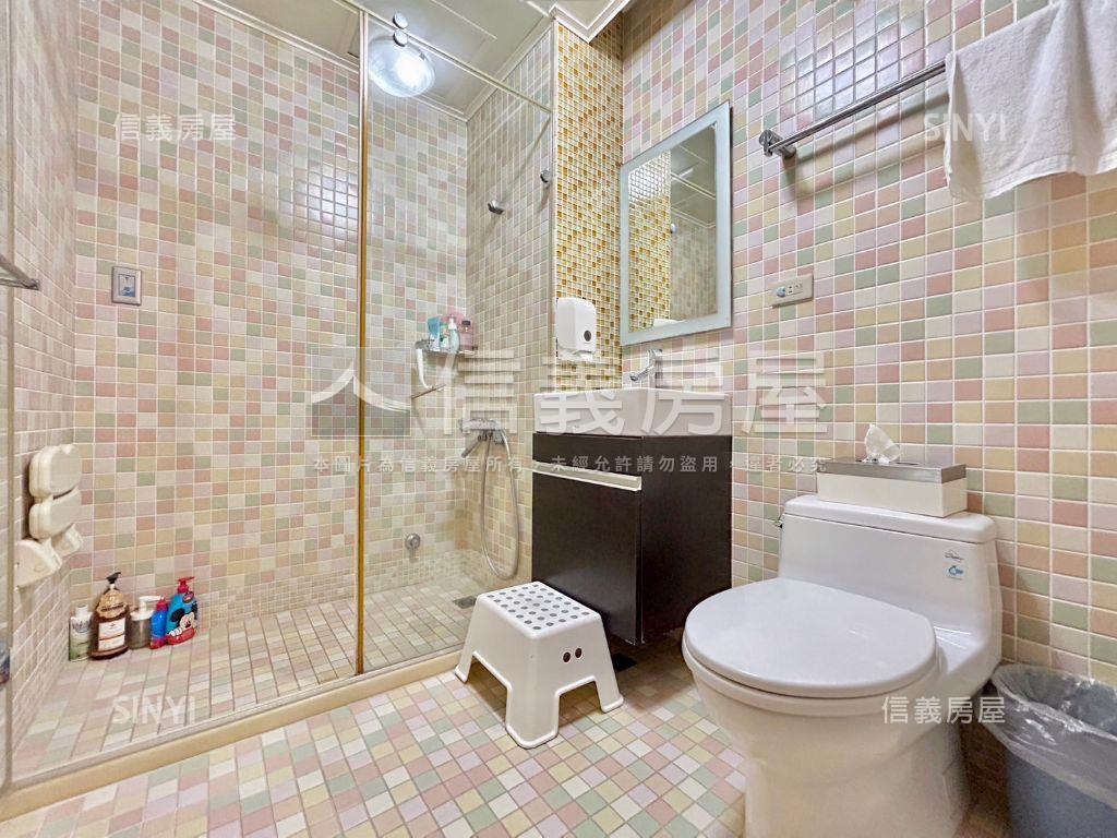 稀有雙車位最美花園府邸房屋室內格局與周邊環境