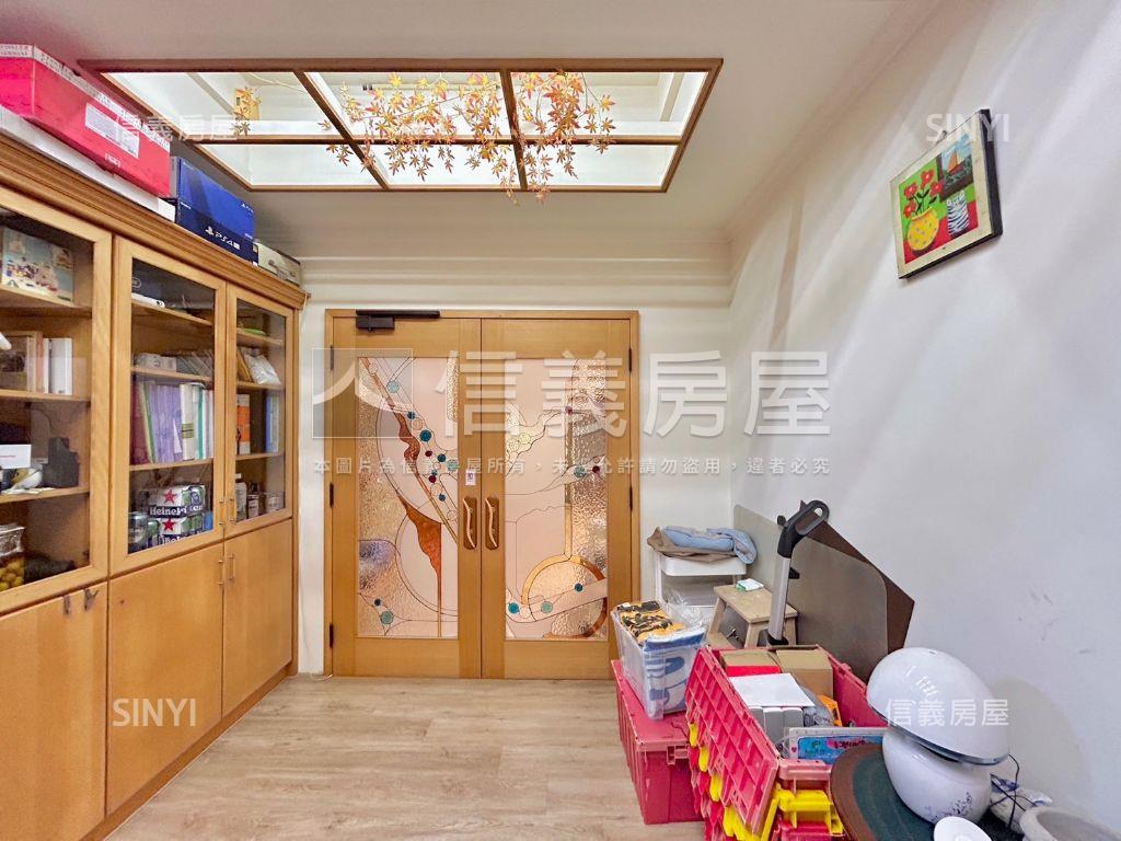 稀有雙車位最美花園府邸房屋室內格局與周邊環境