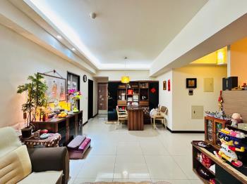 灣頂‧中庭‧兩房