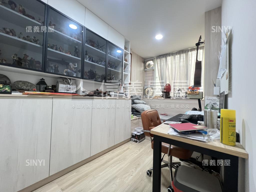 專任日新街高級美妝三樓房屋室內格局與周邊環境