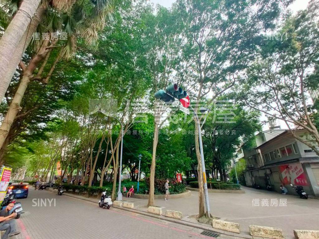 專任日新街高級美妝三樓房屋室內格局與周邊環境