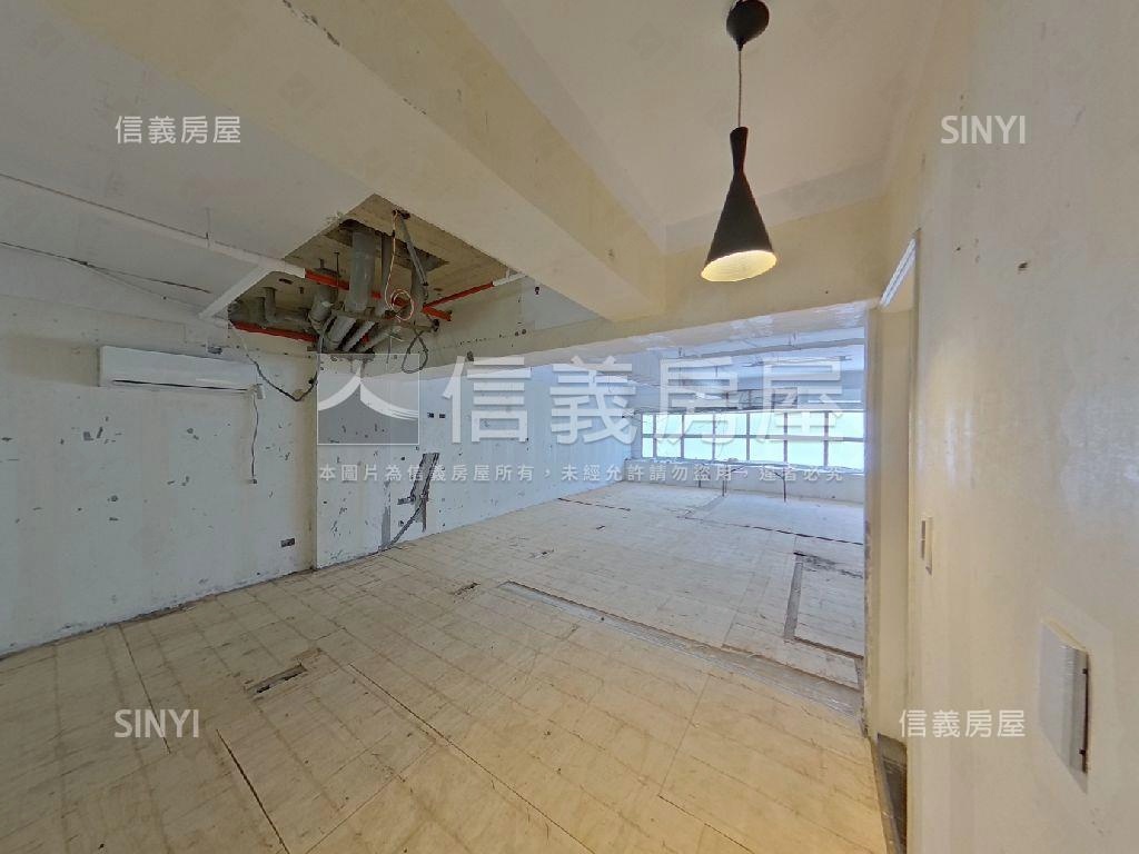 近內科稀有低總價黃金店面房屋室內格局與周邊環境