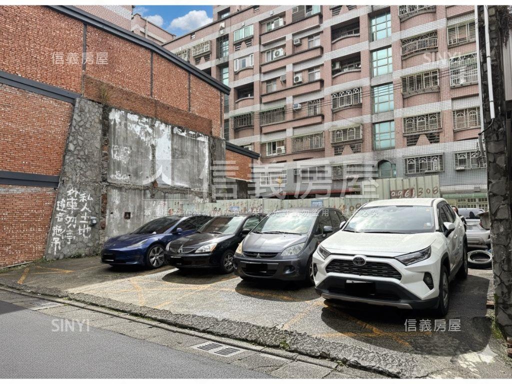 龍昌路約１２米寬土地房屋室內格局與周邊環境