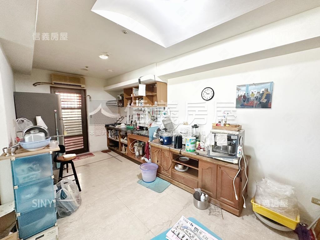 陽明景觀樓中樓四房雙車位房屋室內格局與周邊環境