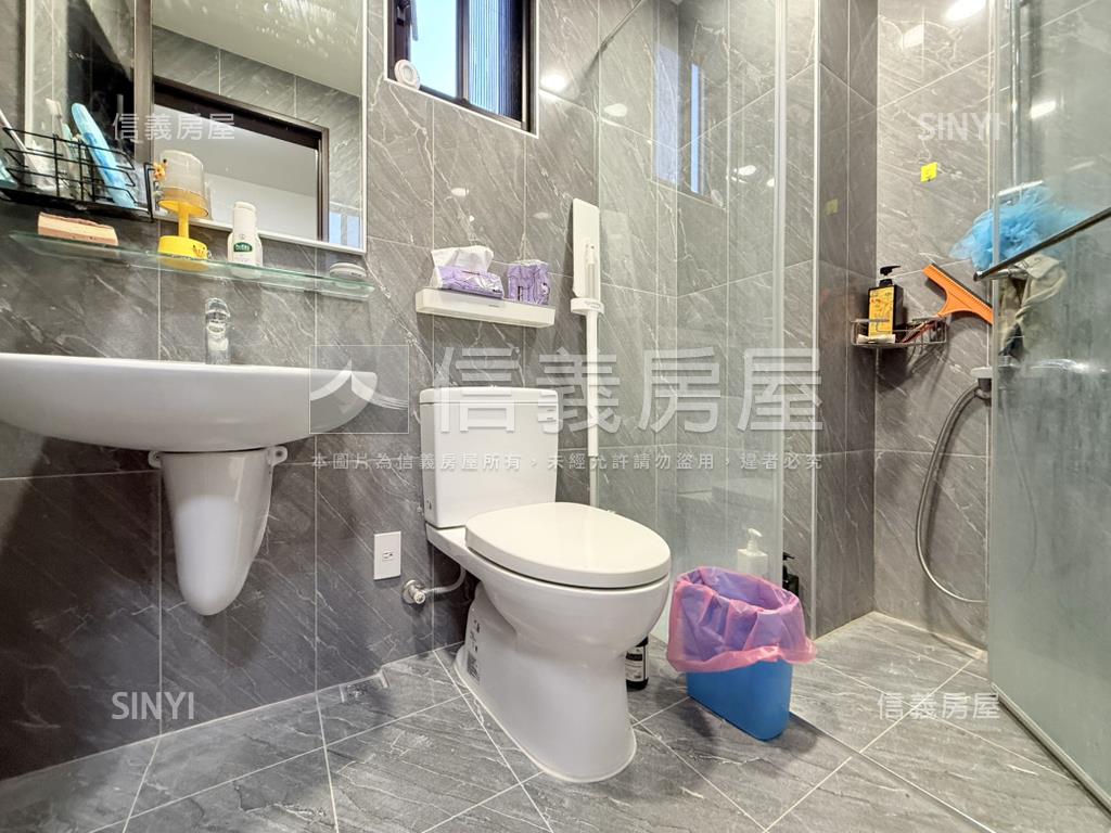 鳳翔正路大地坪電梯車墅房屋室內格局與周邊環境