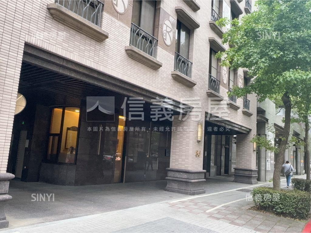 最便宜＜旅行與閱讀車位＞房屋室內格局與周邊環境