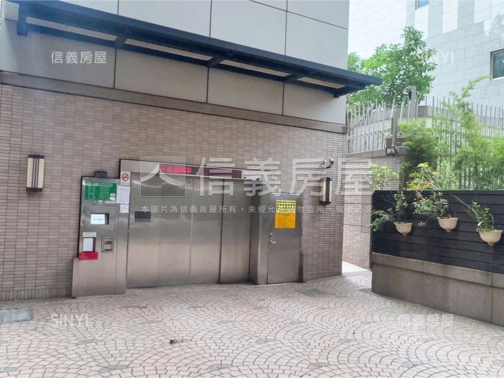 最便宜＜旅行與閱讀車位＞房屋室內格局與周邊環境