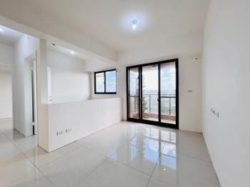 麗江星漾８樓大三房車位