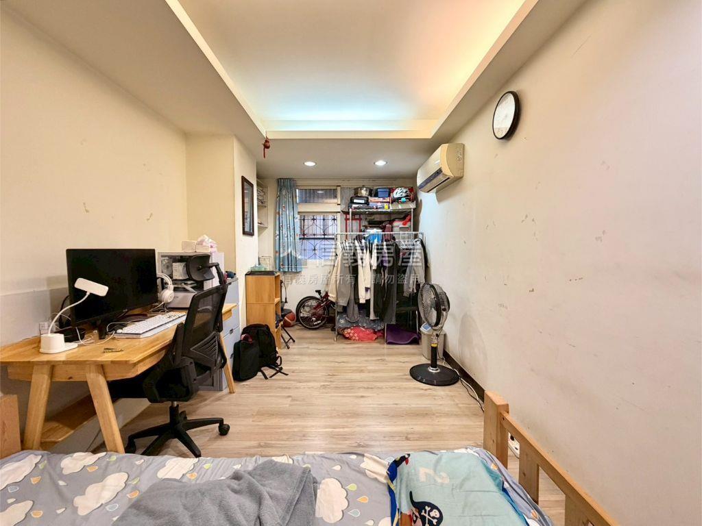 ３房２衛溫馨明亮方正美寓房屋室內格局與周邊環境
