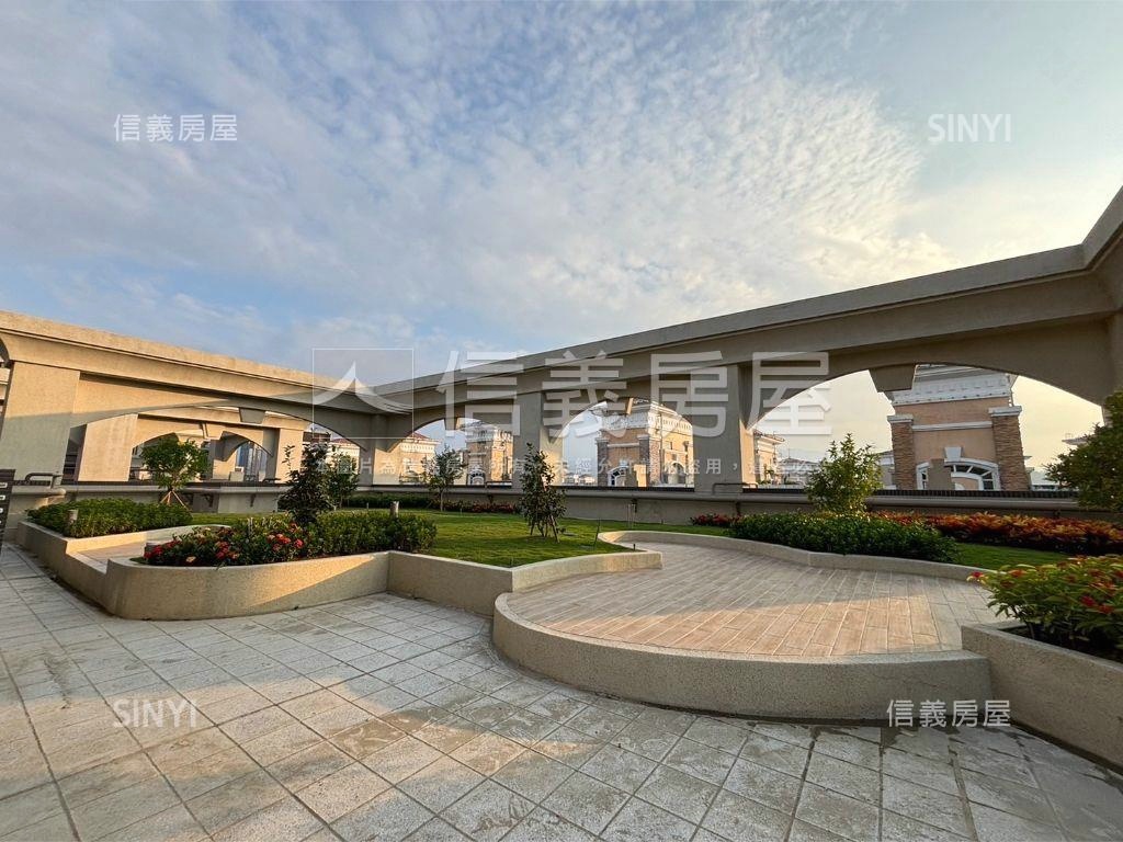 波爾多樂菲莊園２房車位房屋室內格局與周邊環境