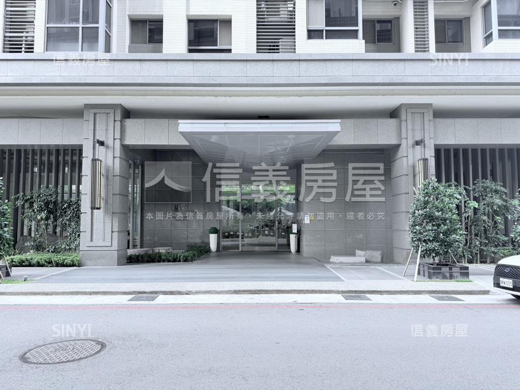 康朵首購收租精裝屋房屋室內格局與周邊環境